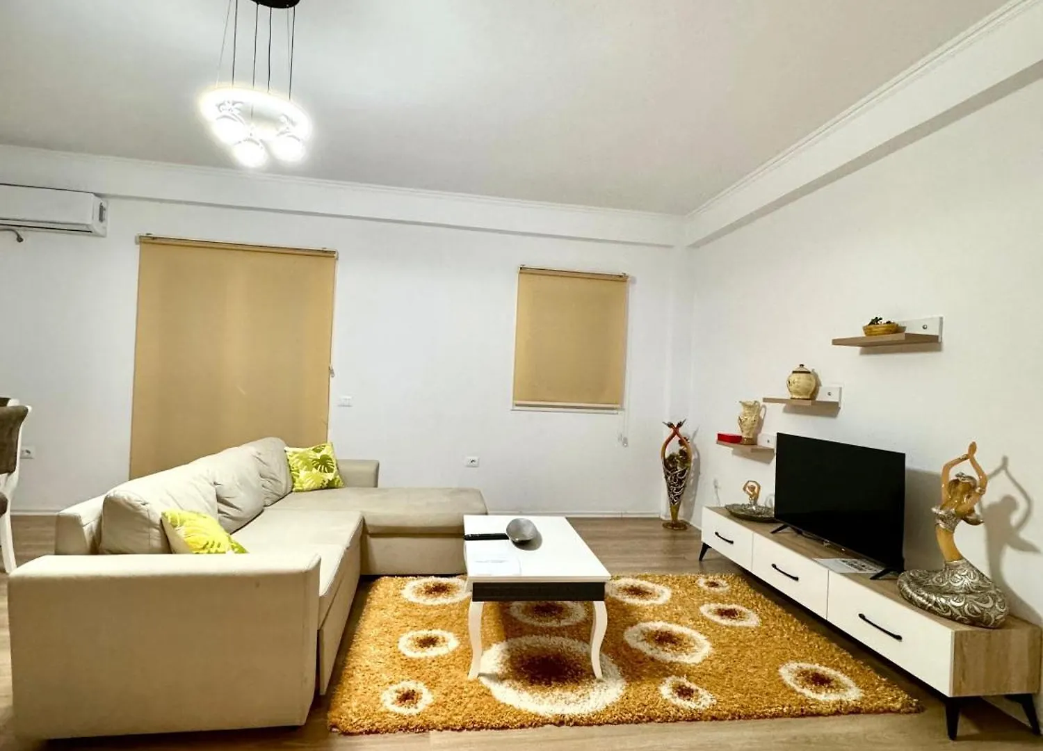 Kmk Apartments Tirana