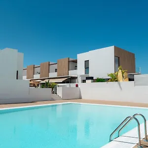 https://apt-el-palmeral.in-canary-islands.com